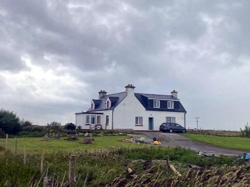 Benbecula House | Comfortable detached 4 bedroomed holiday home