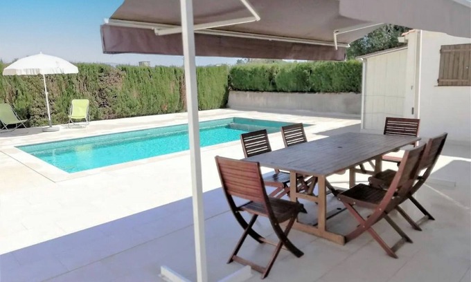 Sant Pere Pescador Villa | Comfortable house with a pool very close to the beach.