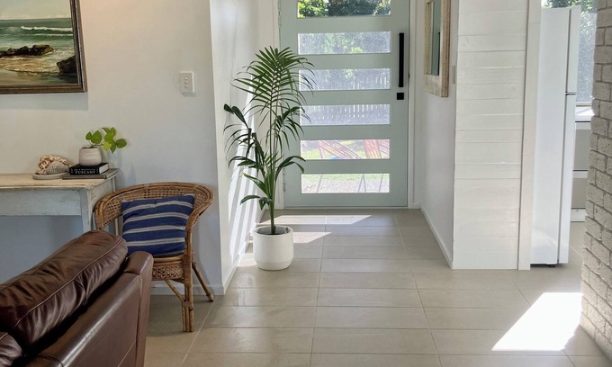 Innes Park House | Comfortable, family-friendly Beach House - listen to the ocean from the deck.