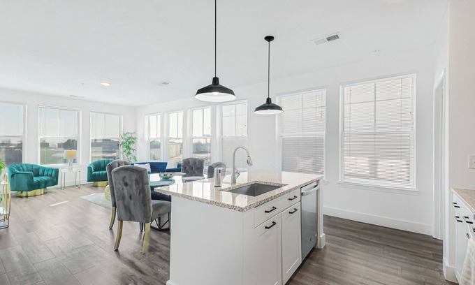Castleberry Hill Apartment | Comfortable hidden gem