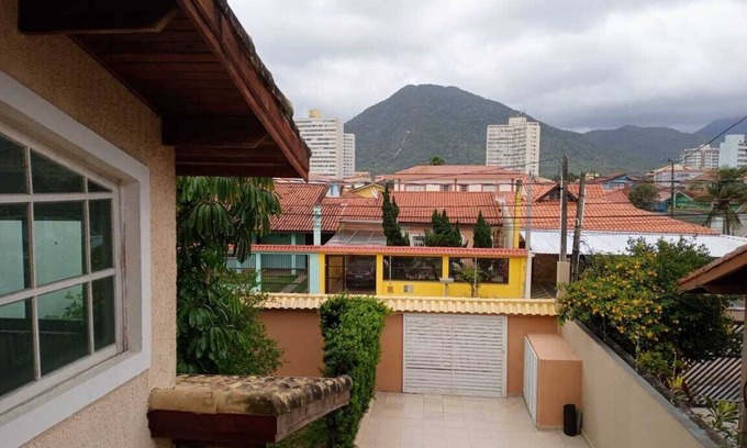 Peruibe House | Comfortable house in central area just a few meters from the sea