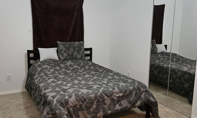 Valparaiso House | Comfortable house near Valparaiso University and downtown Valparaiso, Indiana.