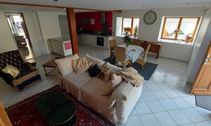 Verdelais House | Comfortable house with view on the vineyard slopes. Large living room of 50 m2