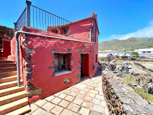 Isora House | Comfortable House with Mountain View in Isora