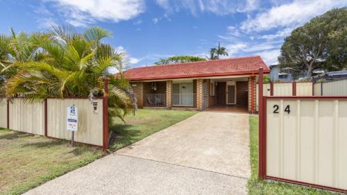 Bellara House | Comfortable lowset family home only minutes from the water! Tarooki St, Bellara