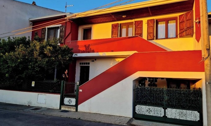 Ploaghe House | Comfortable modern facility. Suitable for couples and families.