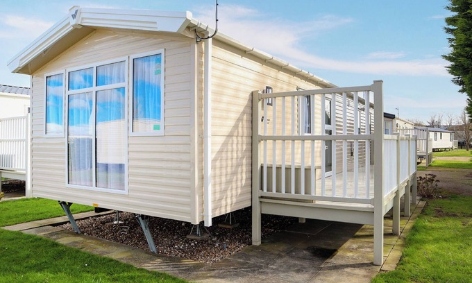 Mablethorpe House | Comfortable modern 12ft-wide caravan with one double and two twin.