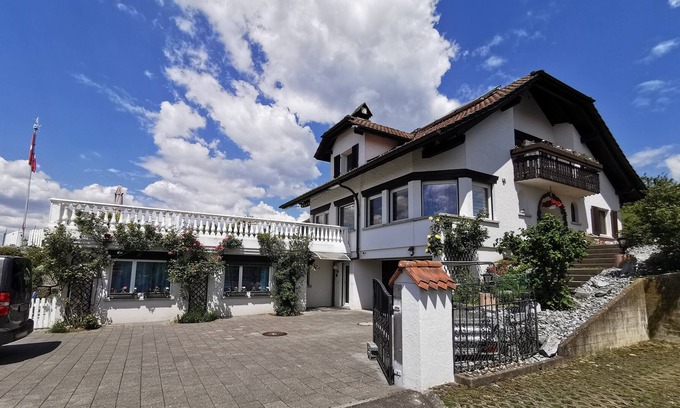 Ruswil Bed & Breakfast | Comfortable mountain view apartment near Lucerne