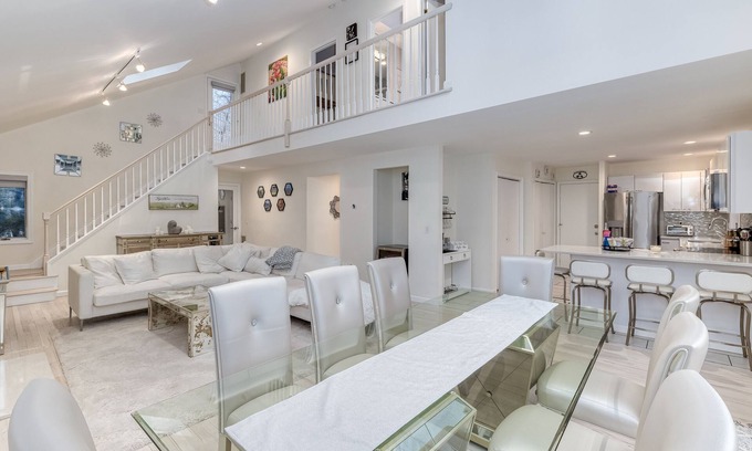 Jamesport House | Comfortable Orchard Oasis in wine country on Long Islands beautiful North Fork!