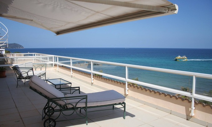 Son Servera Apartment | Comfortable penthouse apartment with 225m², stunning views, right on the beach