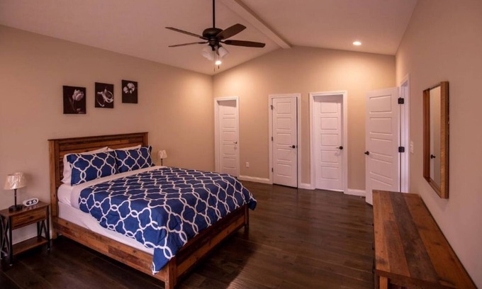 Vine Grove House | Comfortable Spacious 3 BR house close to FT Knox