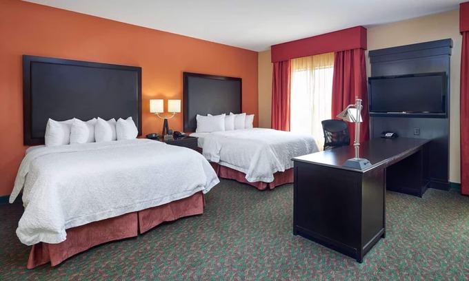 Waco Hotel | Comfortable Stay Perfect for Baylor University Visitors - Easy I-35 Access! Pool