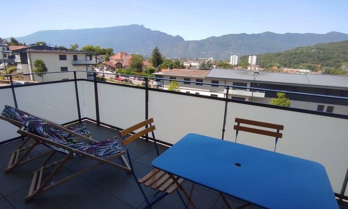 Aix-les-Bains Apartment | Comfortable T3 with terrace and garage!