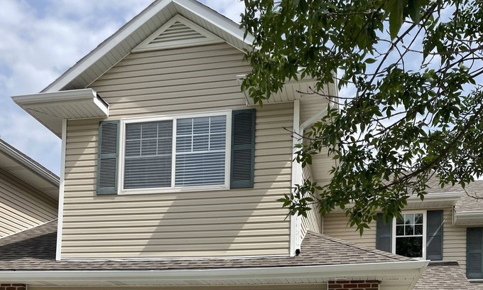 Millard House | Comfortable townhome close to many amenities and restaurants