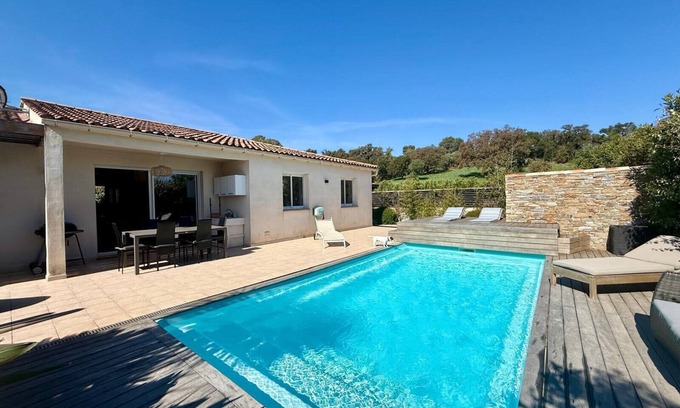 Porto-Vecchio Villa | Comfortable Villa with Pool – Near Cala Rossa & Pinarello Beaches