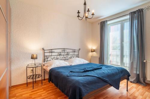 Cierny Balog Apartment | Comfy 1BR Apartment