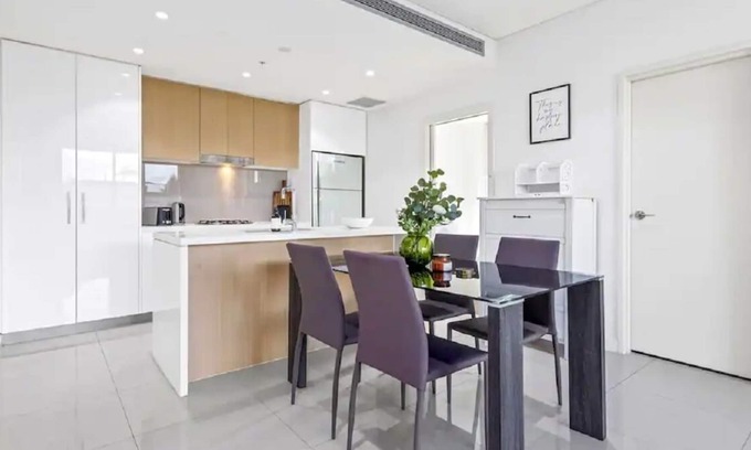 Homebush Apartment | Comfy 3 Bed Apt at Homebush | MHS