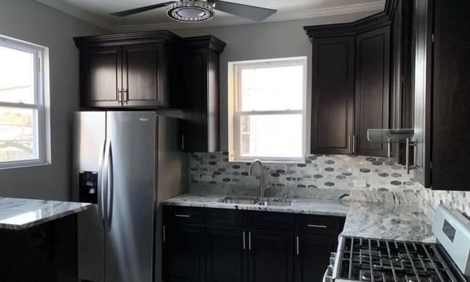 Washington Heights House | Comfy 4bedroom family home-10 minutes away from downtown