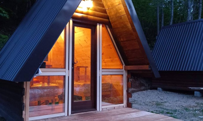 Kolasin Municipality House | Comfy Bungalow With Tara River View