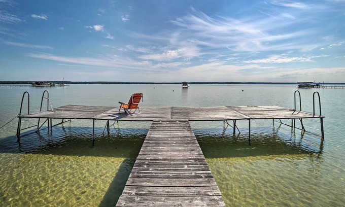 Brutus Cottage | Comfy Burt Lake Abode - On-Site Lake Access!