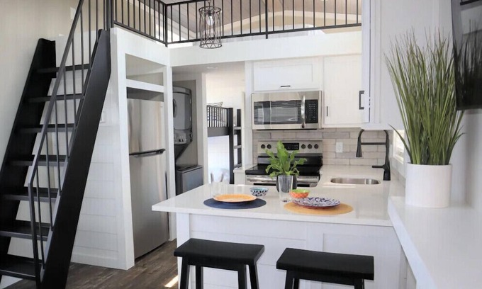 Sandusky Cottage | Comfy Cottage #26 at Bayfront Resort in Sandusky