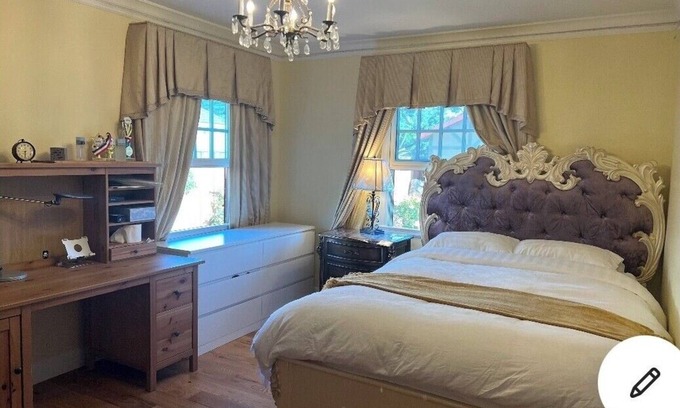 Daly City House | Comfy& cozy private room with golf course view