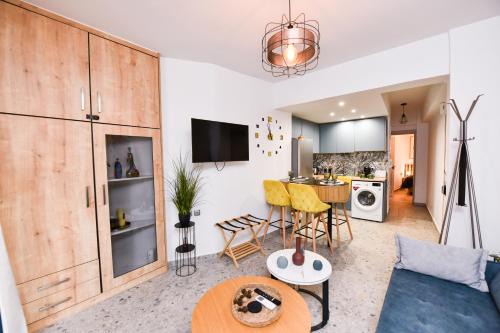 Larissa Apartment | Comfy Dots 1