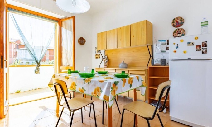 Gonnesa Apartment | Comfy Old Fashion Apartment with Balcony
