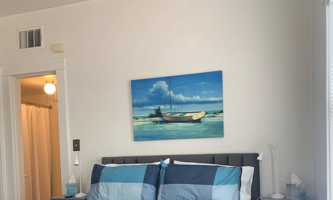 West University House | Comfy one bed, one bath walking distance to the UofA and Downtown Tucson!