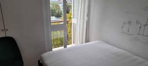 Olivais House | Comfy Room near Metro & Airport