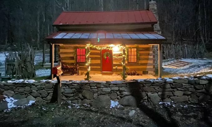 Washington House | Comfy Rustic Cabin: Sperryville, Washington, Shenandoah Park