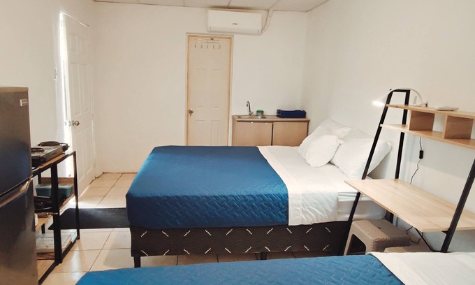 La Libertad Hotel | Comfy Stay for 4 @CasaSanAlfonso Room#24