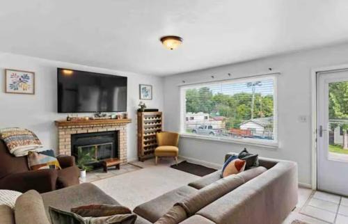 Lava Hot Springs House | Comfy stay in Lava Hot Springs