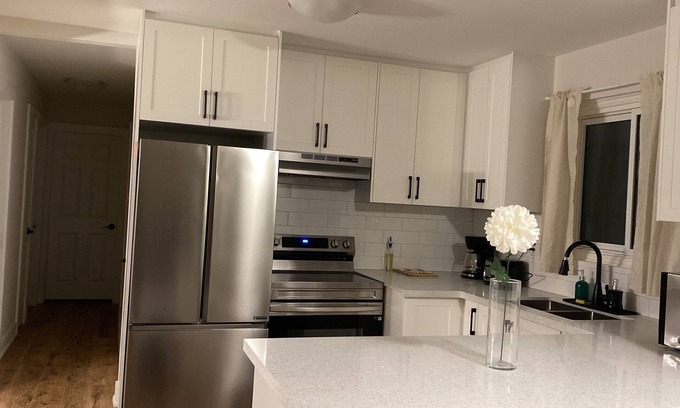 Malvern House | Comfy stay near 401, UofT Scarborough and Centennial