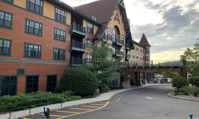 Vernon Apartment | Comfy Studio at the Appalachian building - Mountain Creek Resort, Vernon, NJ