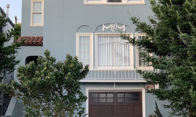 Forest Hill Extension Apartment | Comfy Studio Close To Subway STR4734
