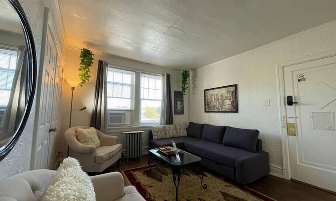 St. Louis Apartment | Comfy Walk to Forest Park!