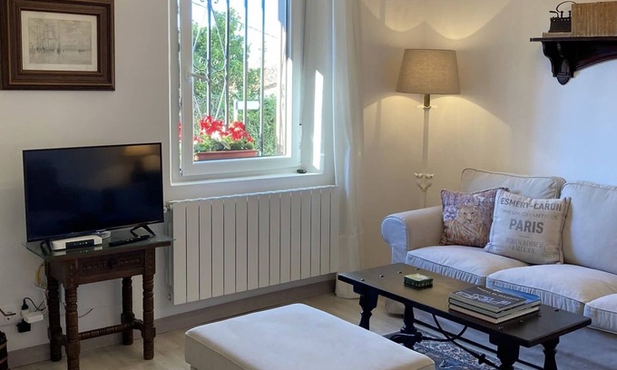 Comillas City Center Condo | COMILLAS CENTER-3 BEDROOMS 2 BATHROOMS