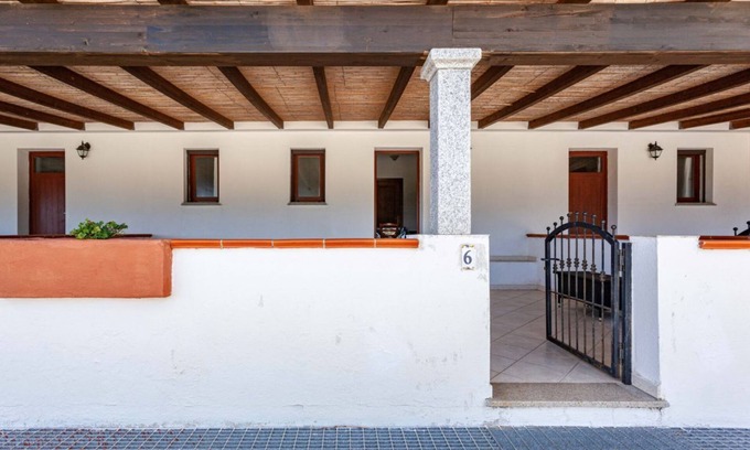 Siniscola Apartment | Comino Alto - Appartamento 6 by Rentbeat