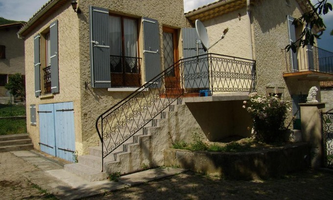 Bayons House | Comme chez vous