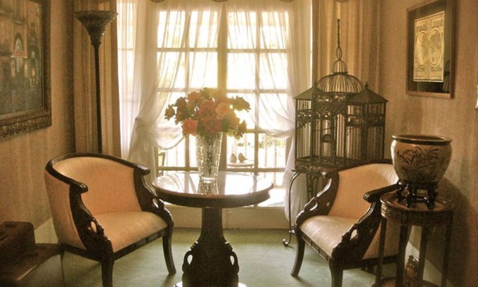 Bainbridge Bed & Breakfast | Commodore Bed & Breakfast / Green Room