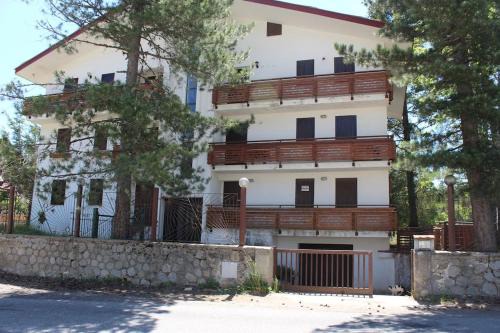 Moccone Apartment | Comodo appartamento in Sila Moccone-Camigliatello