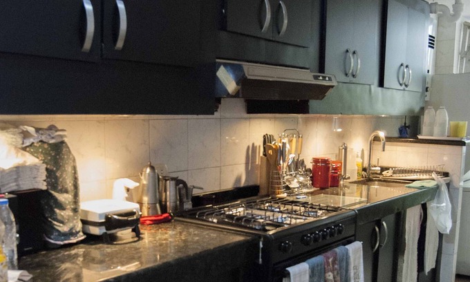 Chacao Apartment | Comodo cuarto para 2 personas con baño privado en buena zona en Caracas.