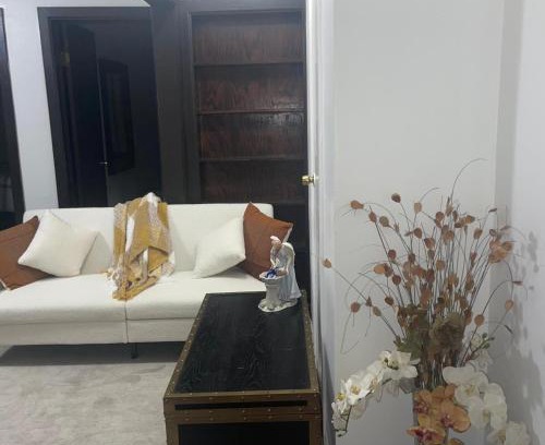Queens Apartment | Comodo y economico Apartamento