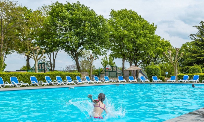 Municipality of Gulpen-Wittem Ski Chalet | Compact Chalet in Gulpen With Terrace