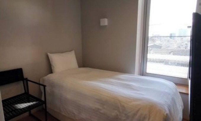 Nagaokakyo Hotel | Compact single unit bathroom Room only Plan with/Nagaokakyo Kyōto