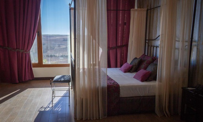 Tarancon Hotel | Complejo Enoturístico Finca La Estacada