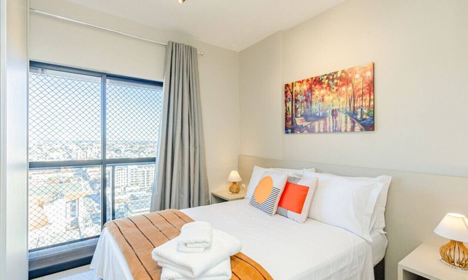 Matriz Apartment | Complete 1-bedroom apartment in front of shop station.