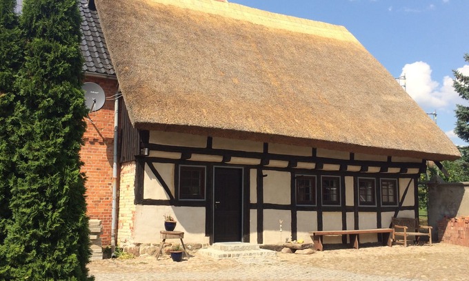 Kerzendorf House | Complete house-family-friendly-rural idyll-ecological. renovated mud house/thatched roof
