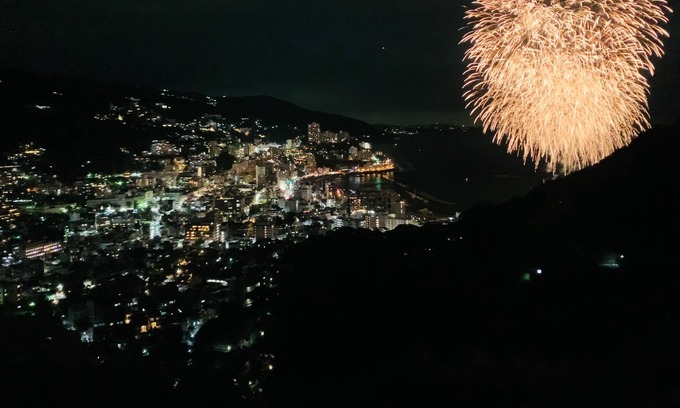 Atami Villa | [Completely rented one building] Overlooking the fireworks, the city, the night view, and the ocean view